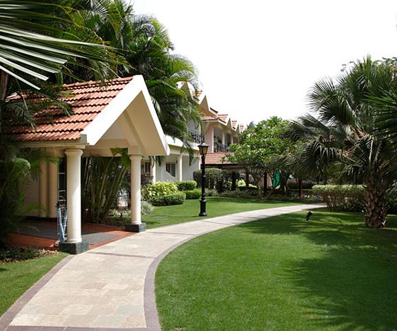 Palm Meadows Resort Karnataka Bangalore Hotel Exterior
