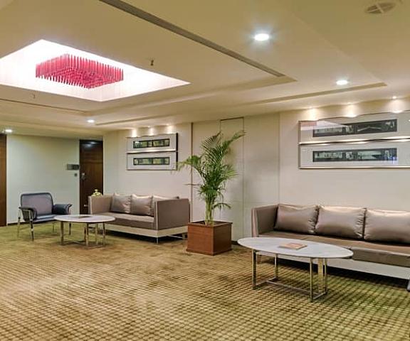 Quality Hotel D V Manor Andhra Pradesh Vijayawada Floor Sitting Area
