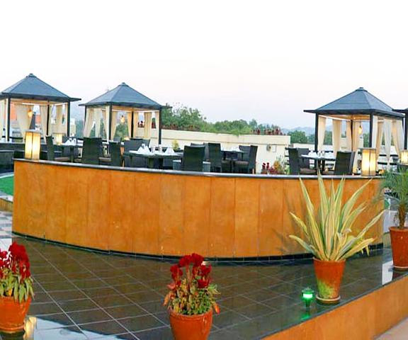 Ambassador Hotel Rajasthan Ajmer Outdoor Dining
