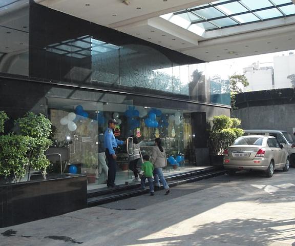 The Maya Hotel Punjab Jalandhar Entrance