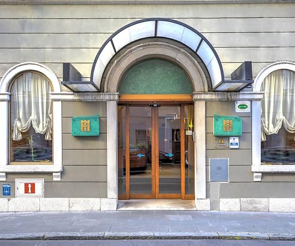 Hotel Italia Friuli-Venezia Giulia Trieste Entrance