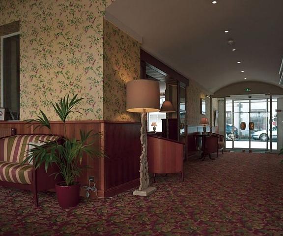 Hotel Gradlon Brittany Quimper Lobby