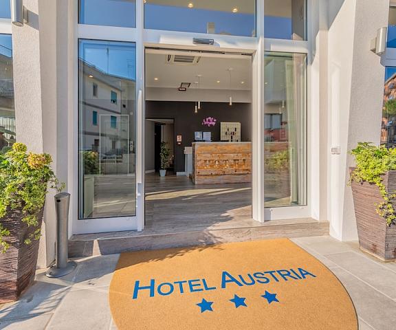 Hotel Austria Veneto Caorle Entrance
