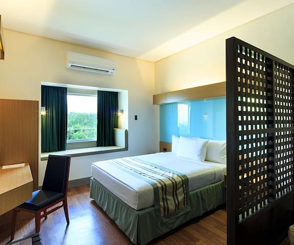 Microtel by Wyndham South Forbes near Nuvali null Silang Room