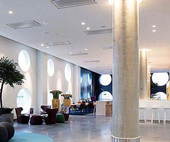 Quality Hotel Friends Stockholm County Solna Lobby