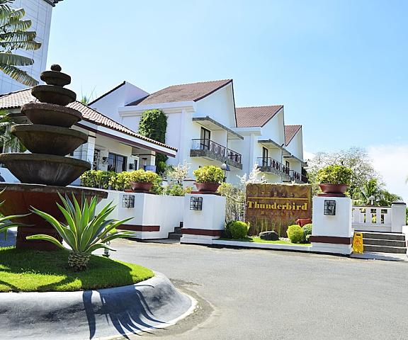 Thunderbird Resorts - Rizal null Binangonan Facade