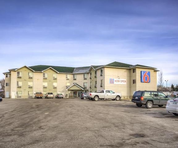 Motel 6 Regina, SK Saskatchewan Regina Exterior Detail