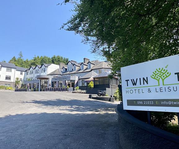 Twin Trees Hotel Mayo (county) Ballina Facade