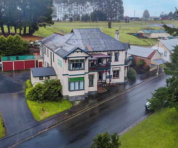 Bischoff Hotel Tasmania Waratah Aerial View