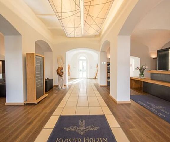Kloster Holzen Hotel Bavaria Allmannshofen Reception