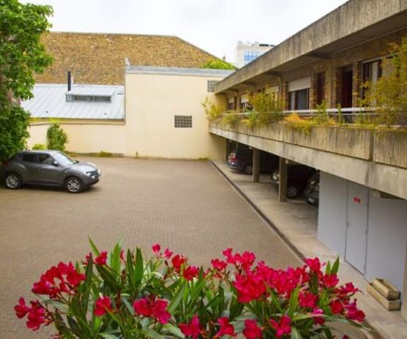 Best Western Select Hotel Ile-de-France Boulogne-Billancourt Parking