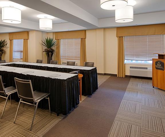 Best Western Thompson Hotel & Suites Manitoba Thompson Meeting Room