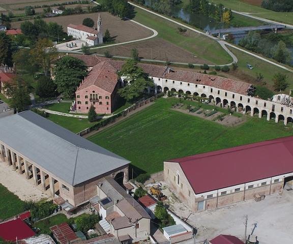 Hotel La Corte Veneto Correzzola Aerial View