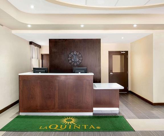 La Quinta Inn & Suites by Wyndham Oshawa Ontario Oshawa Lobby