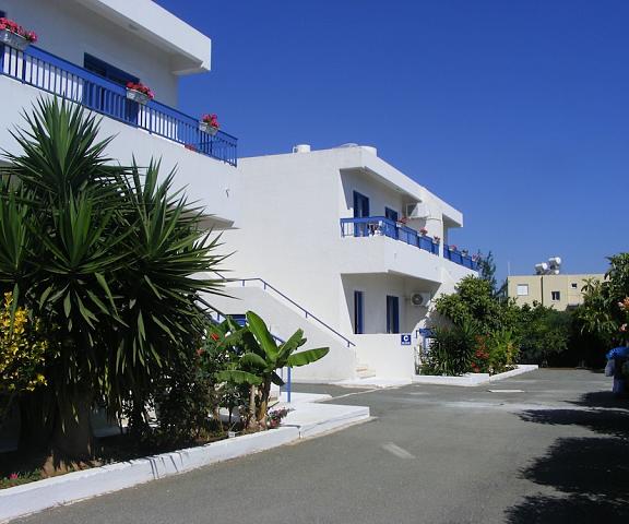 Flokkas Hotel Apartments Larnaca District Protaras Facade
