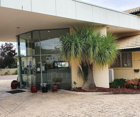 The Aston Motel - Tamworth New South Wales Nemingha Entrance