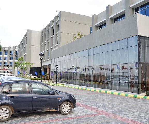 Maha Bodhi Hotel Resort Convention Centre Bihar Gaya RV or Truck Parking