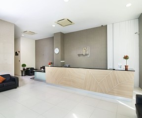 Golden View Serviced Apartment image 3 