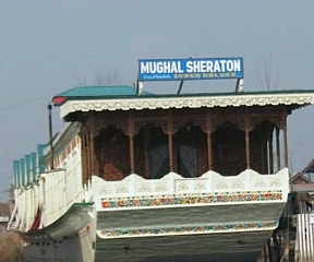 The Mughal Sheraton Eco Luxury Houseboat image 5 