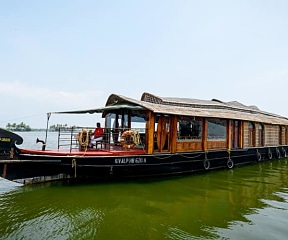 My Trip Houseboat image 1 