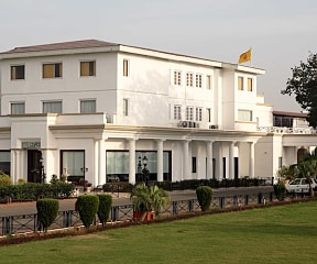Hari Niwas Palace image 1 