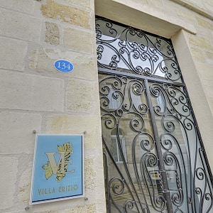 Nouvelle-Aquitaine Bordeaux Entrance