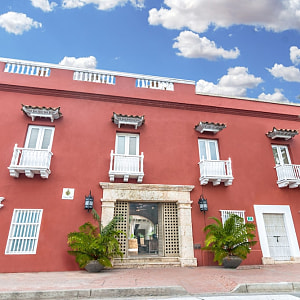Bolivar Cartagena Facade