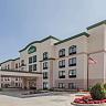 La Quinta Inn & Suites by Wyndham Tulsa Midtown